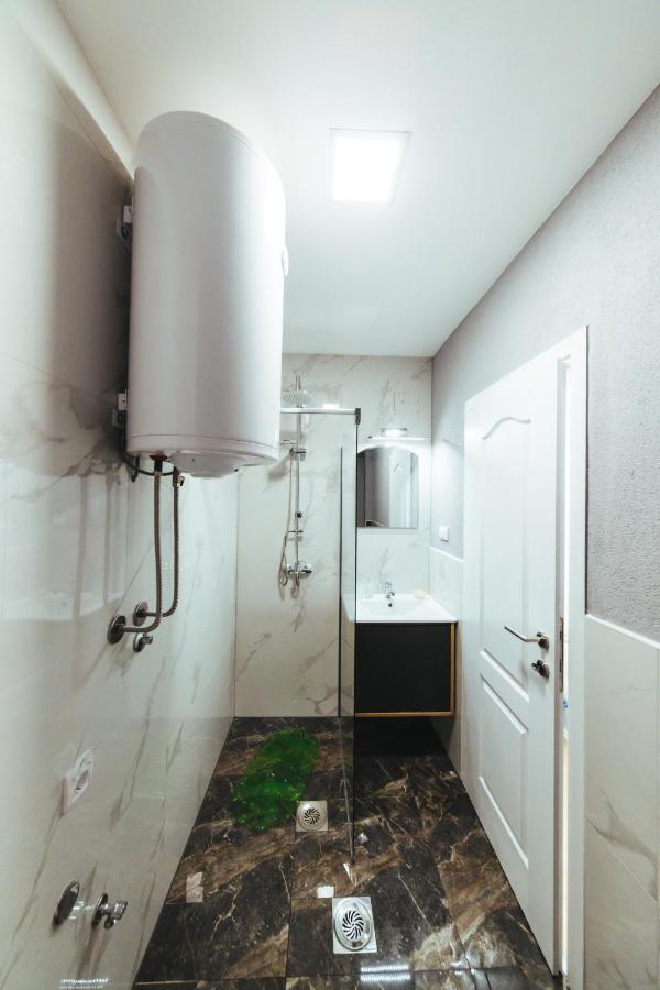 Sunny Apartment ครากูเยวัตส์ ภายนอก รูปภาพ